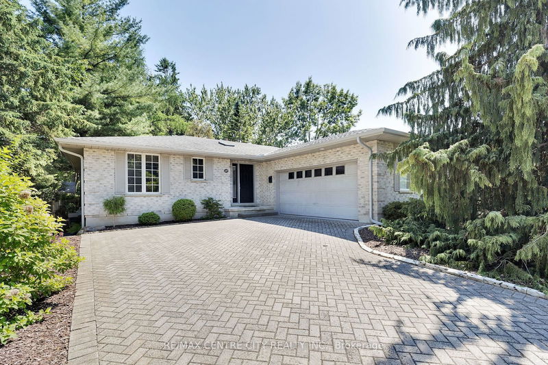home for sale on 439 Grosvenor Street