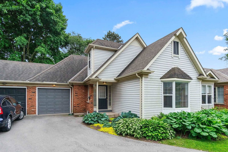 61 - 175 Fiddlers Green Rd, Hamilton, L9G 4X7 | Image 2