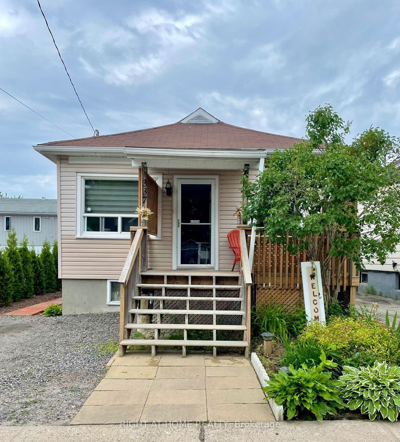 home for sale on 337 King Street W