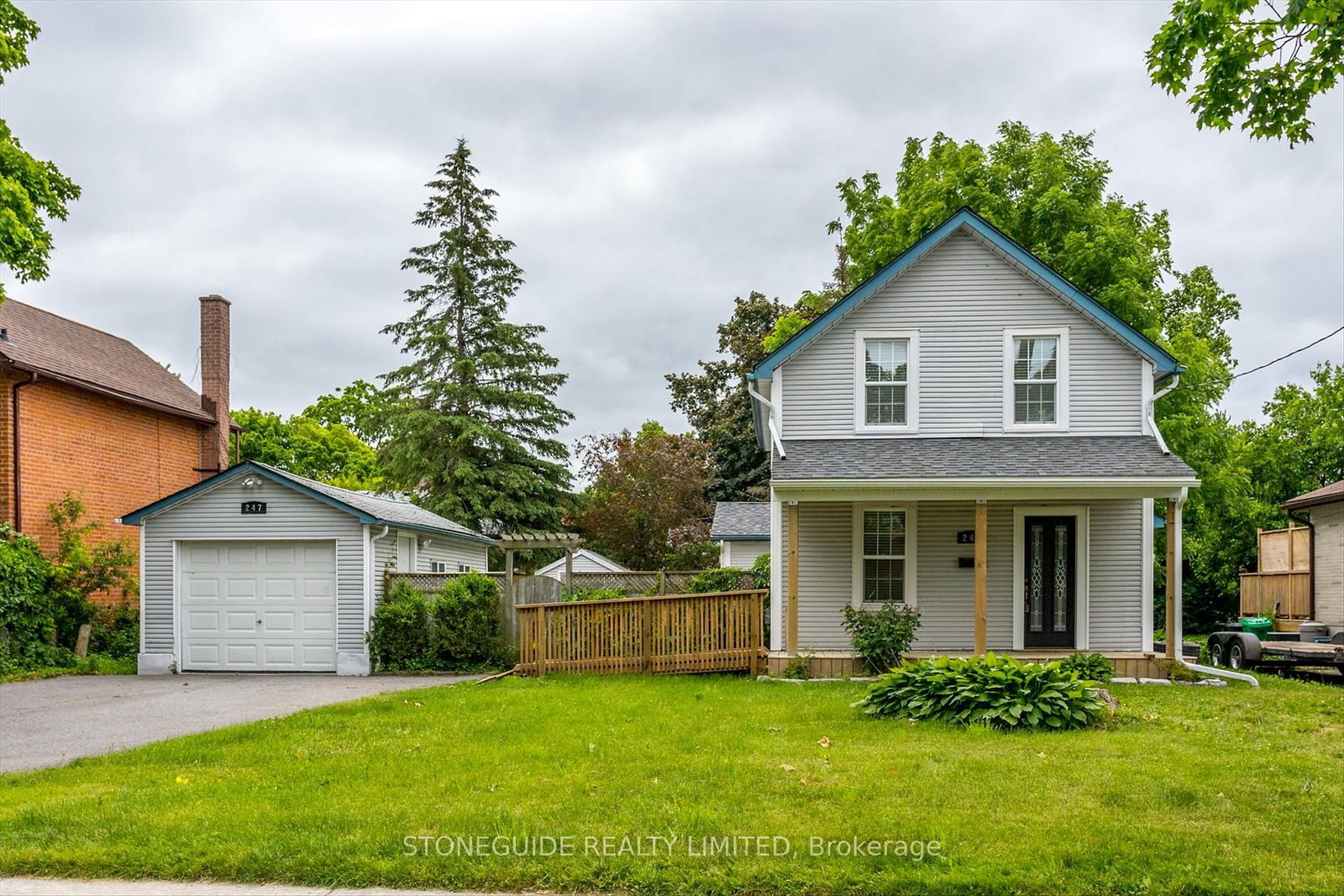 Listing photo 2