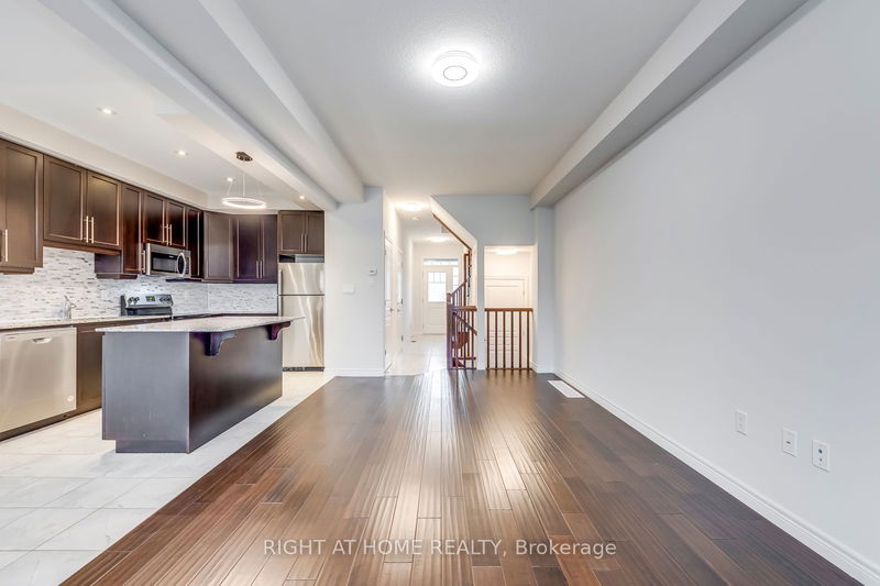 home for lease on 20 Farley Lane