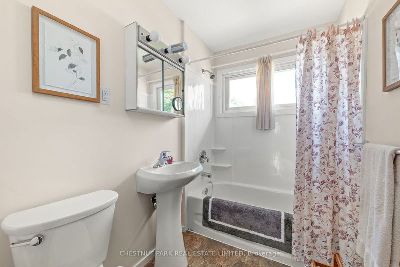 30 Prospect Ave  Prince Edward County, K0K 2T0 | Image 20