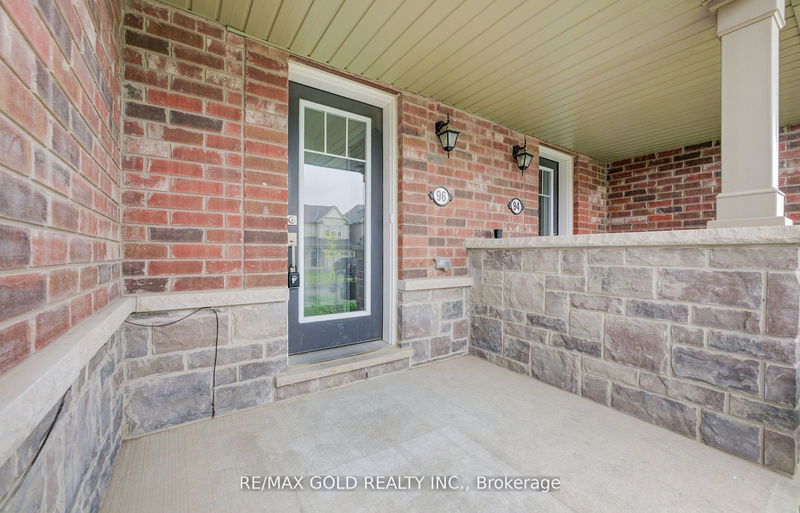 home for sale on 96 Munro Circle