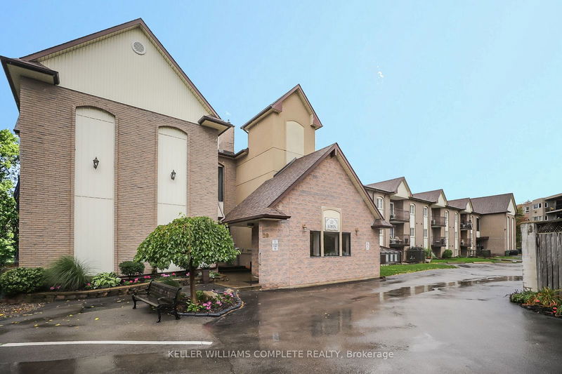 home for lease on 208-20 John Street