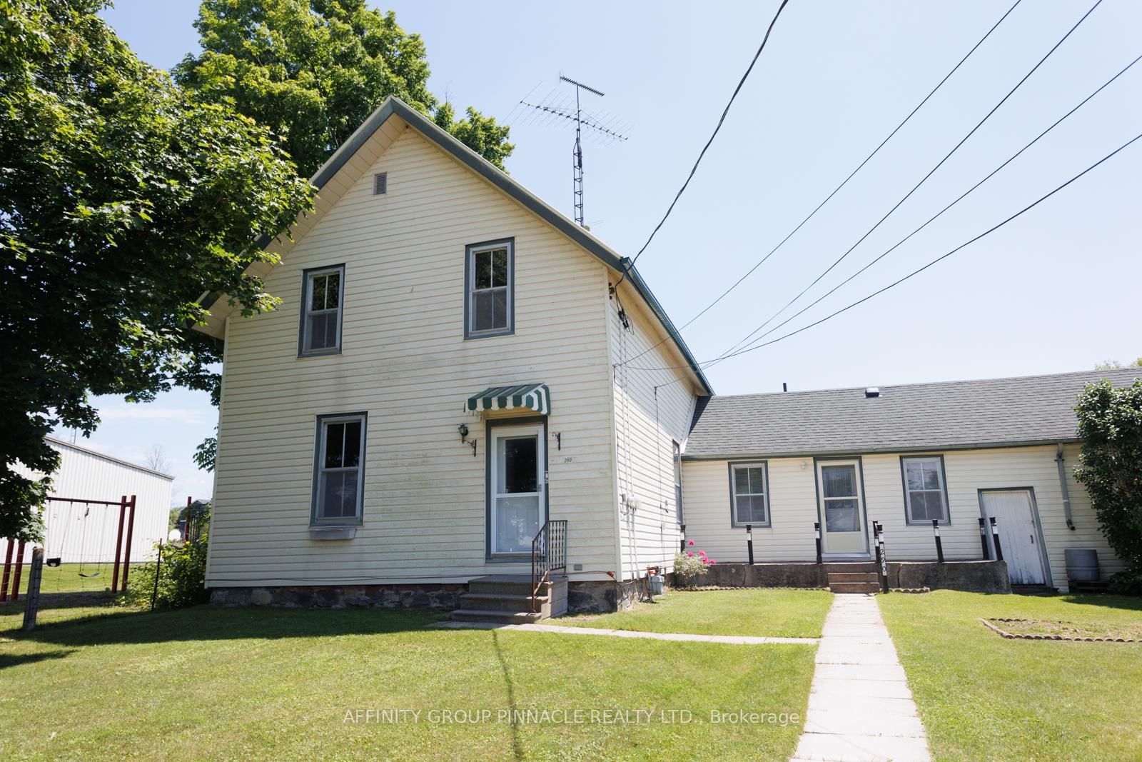 Listing Image 3