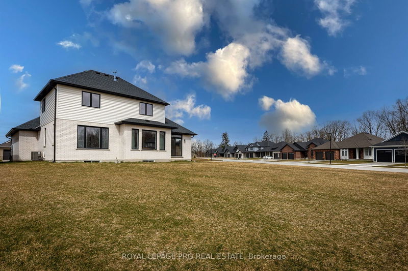 649 Tull St E Strathroy-Caradoc, N0L 1W0 | Image 38