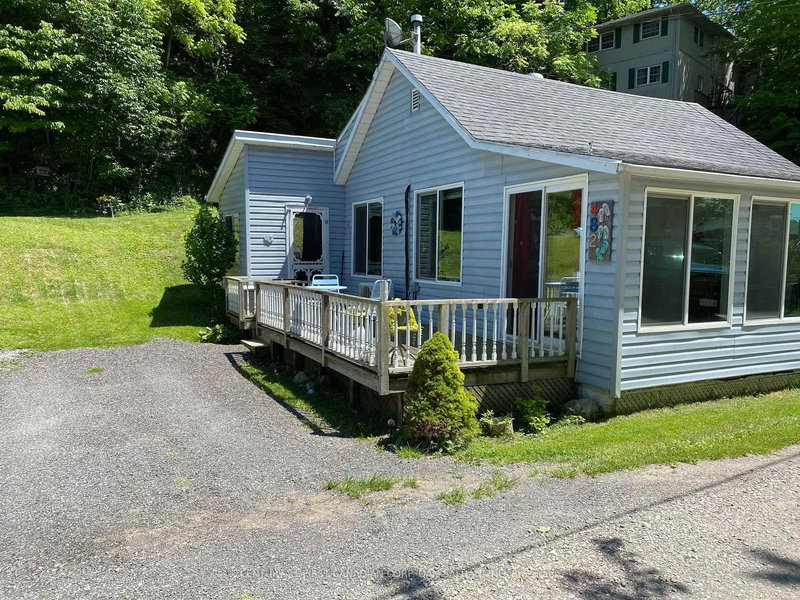 482 Lower Spring St, Central Elgin, N5L 1G6 | Image 3