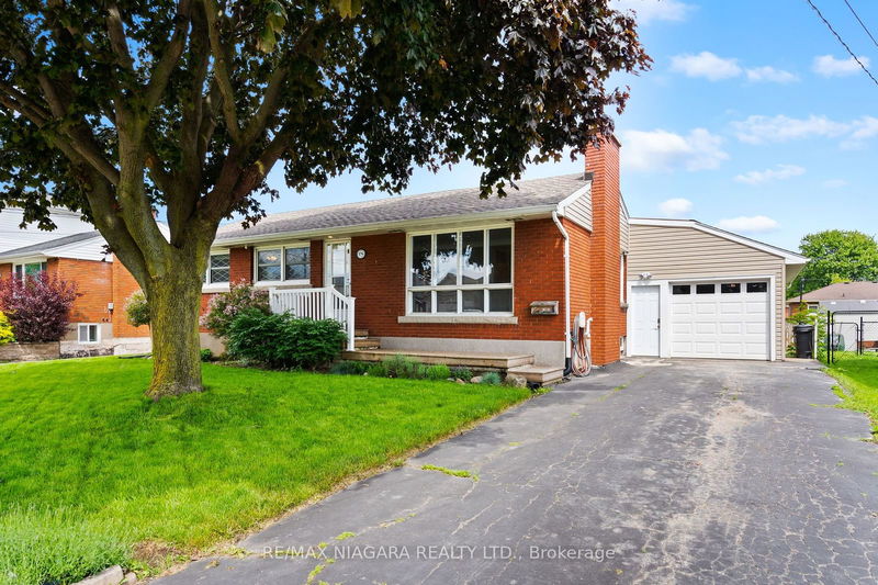 home for sale on 125 Hampton Avenue