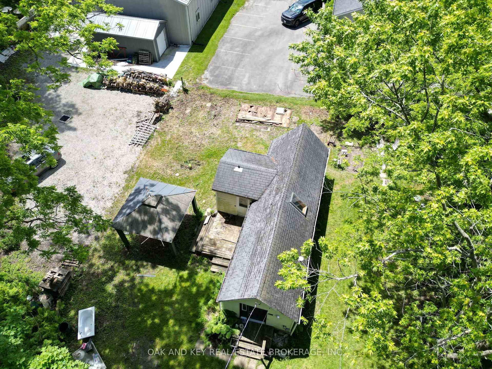 Listing Image 7