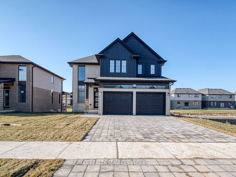 home for sale on 81 Royal Crescent