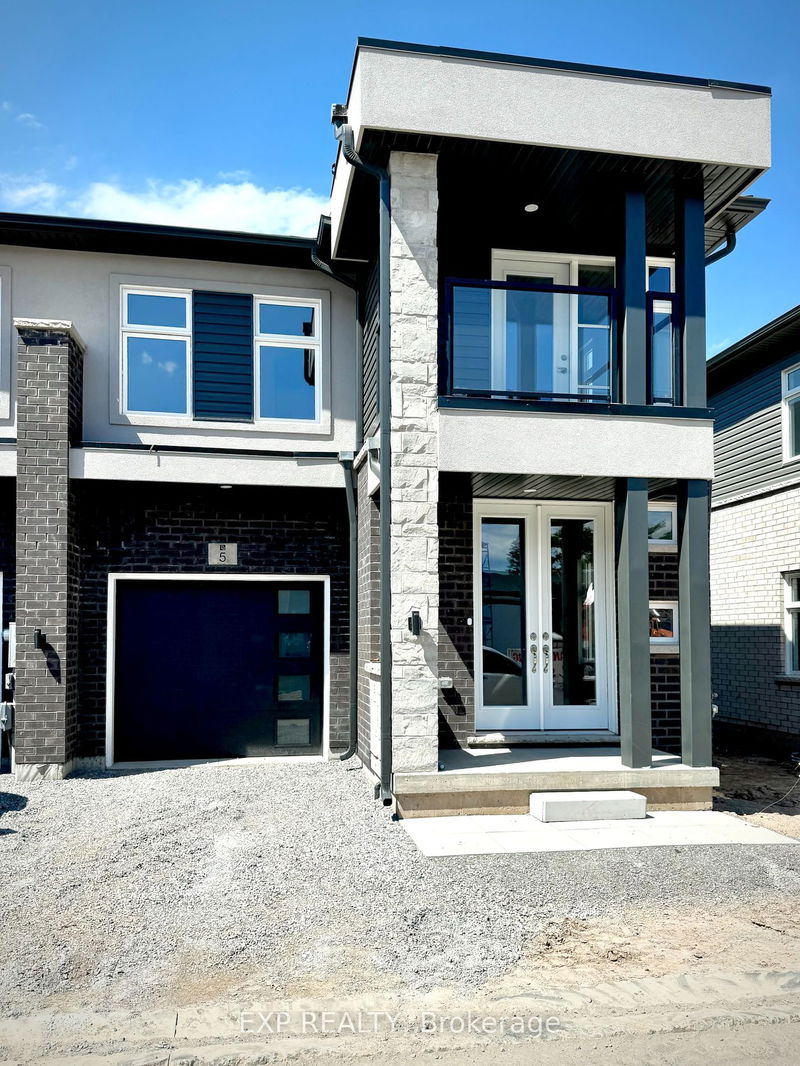 home for lease on 5-5672 Dorchester Road