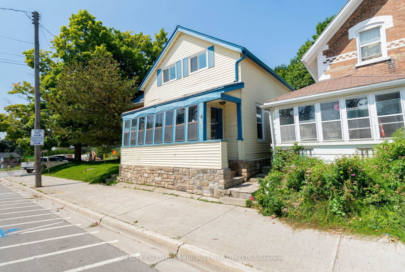 152 Main St W, Shelburne, L0N 1S3 | Image 2