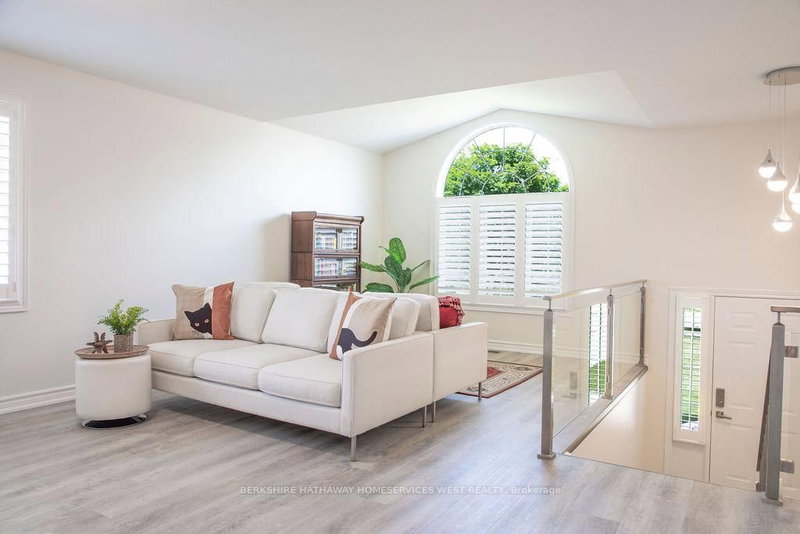 118 Colbeck Dr, Welland, L3C 7B2 | Image 3