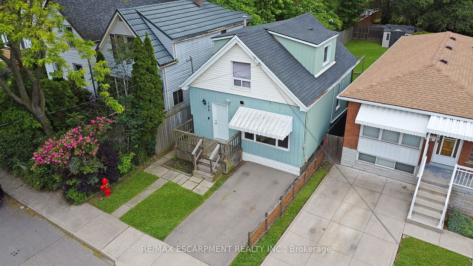 Listing Image 0