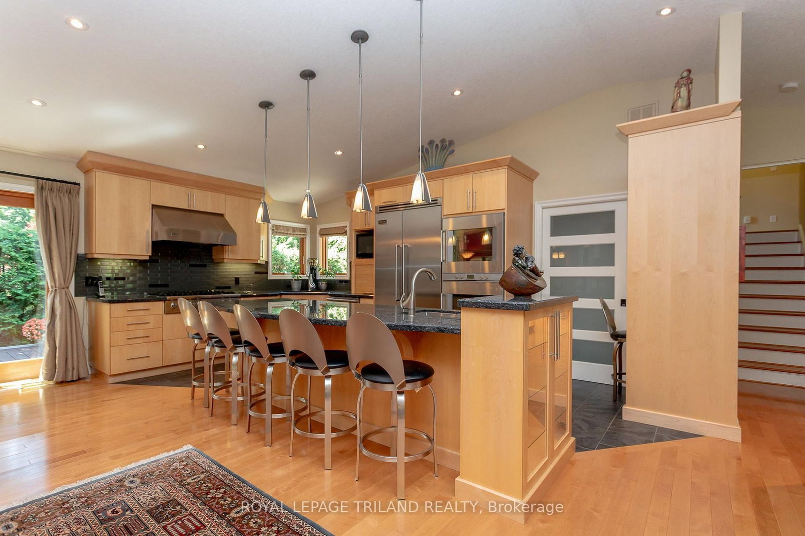 Listing Image 15