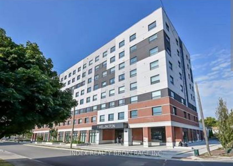 home for sale on 413-1 Wellington Street