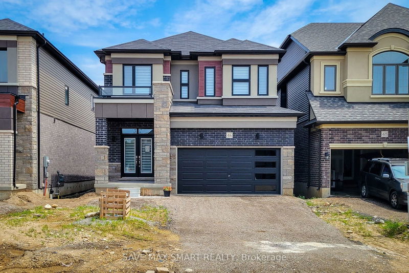 home for lease on 46 Dennis Avenue N