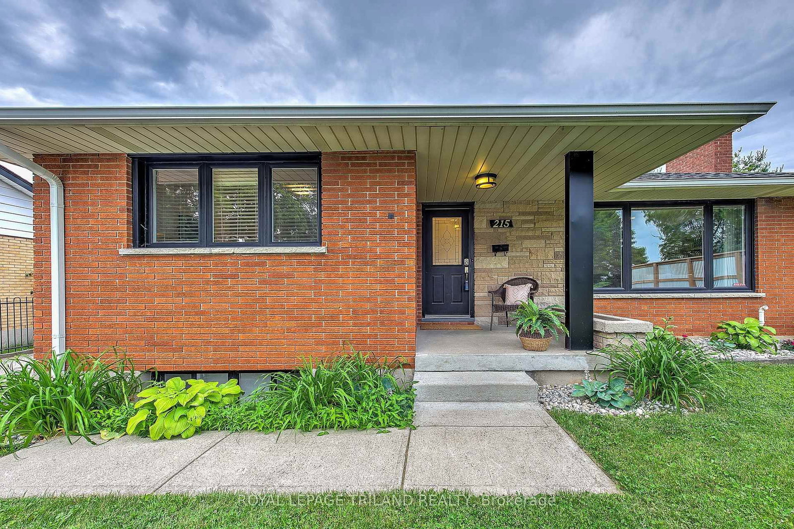 Listing Image 7