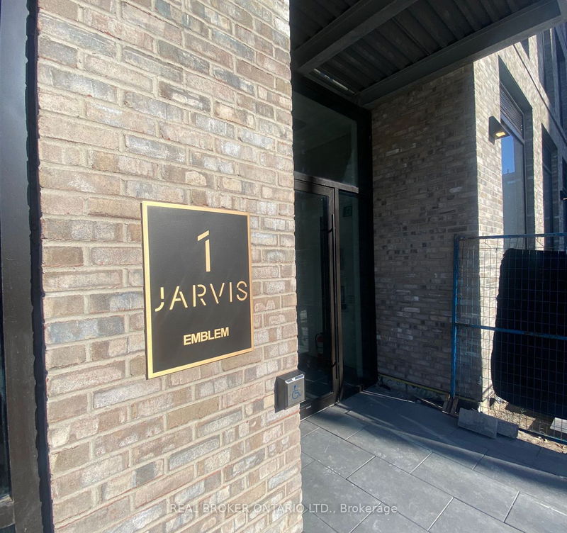home for lease on 1518-1 Jarvis Street