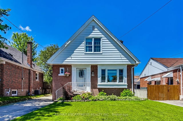 138 Adair Avenue S
