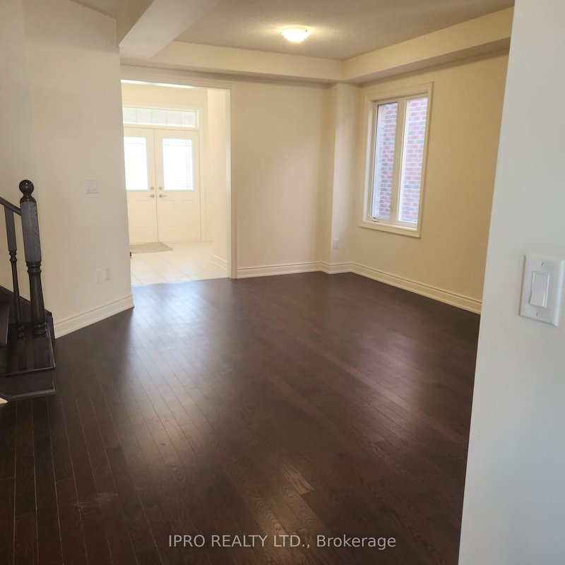 172 Bloomfield Cres, Cambridge, N1R 5S2 | Image 2