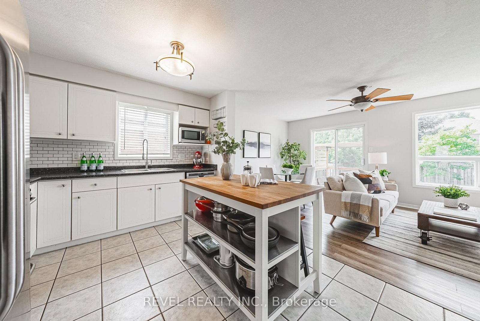 Listing Image 7