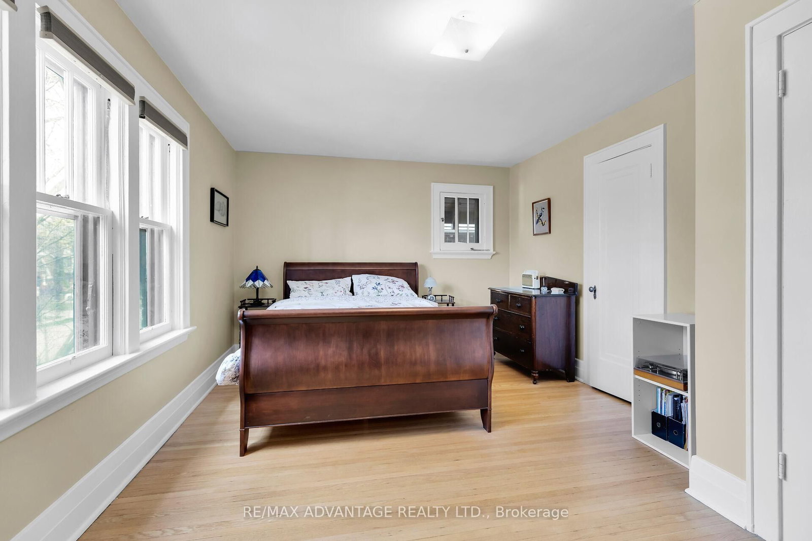 Listing Image 22