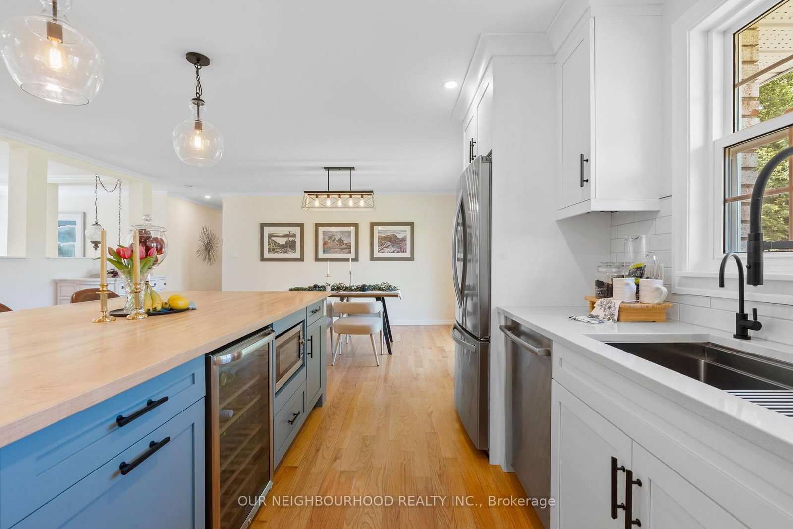 Listing Image 11