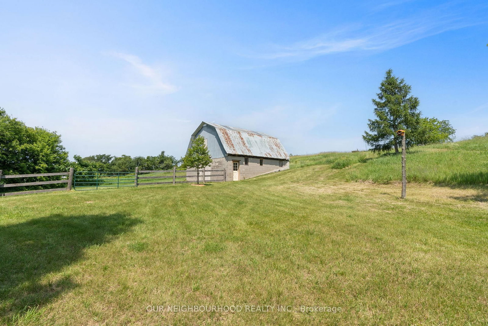 Listing Image 24