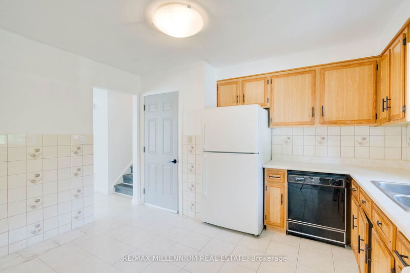 779 Cardiff Dr  Sarnia, N7S 4Z6 | Image 15