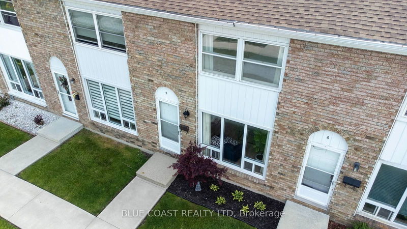 home for sale on 5-847 Ross Avenue