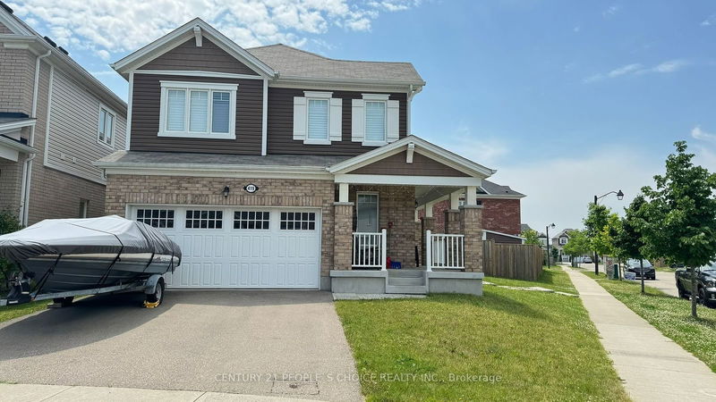 home for lease on 419 Grovehill Crescent