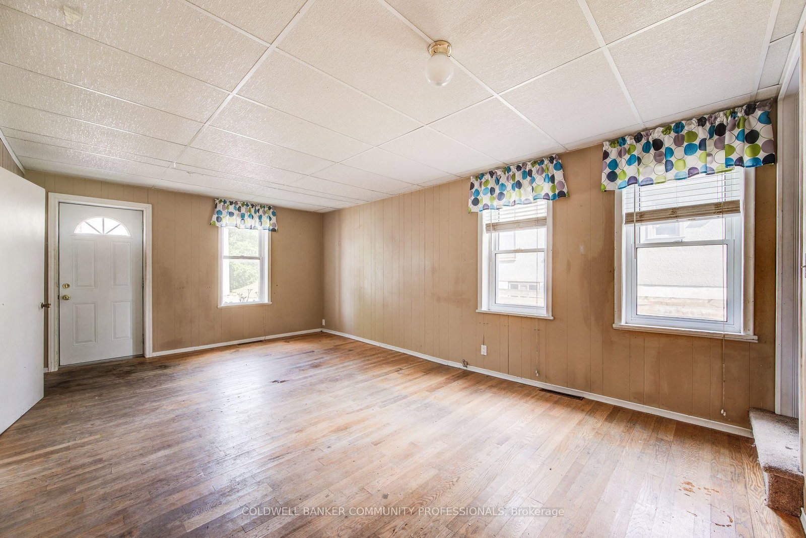 Listing Image 7