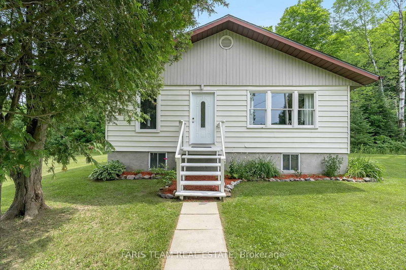 949 Raymond Rd, Muskoka Lakes, P0B 1M0 | Image 3