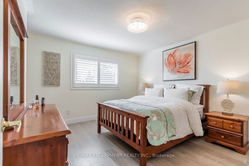 109 Peachwood Cres  Hamilton, L8E 5Z7 | Image 18