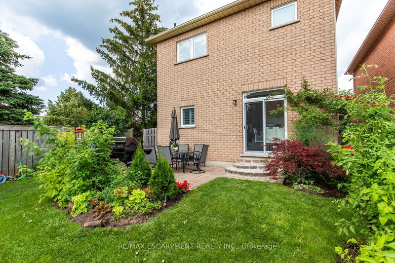 109 Peachwood Cres  Hamilton, L8E 5Z7 | Image 32