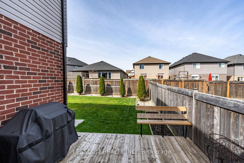 1815 Brown Dr  London, N6G 5B4 | Image 28