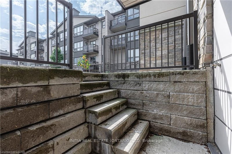  110 - 5 Jacksway Cres  London, N5X 3T6 | Image 5