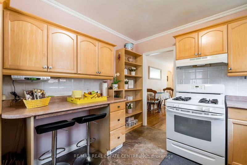 204 Parkdale Ave S Hamilton, L8K 3P6 | Image 12