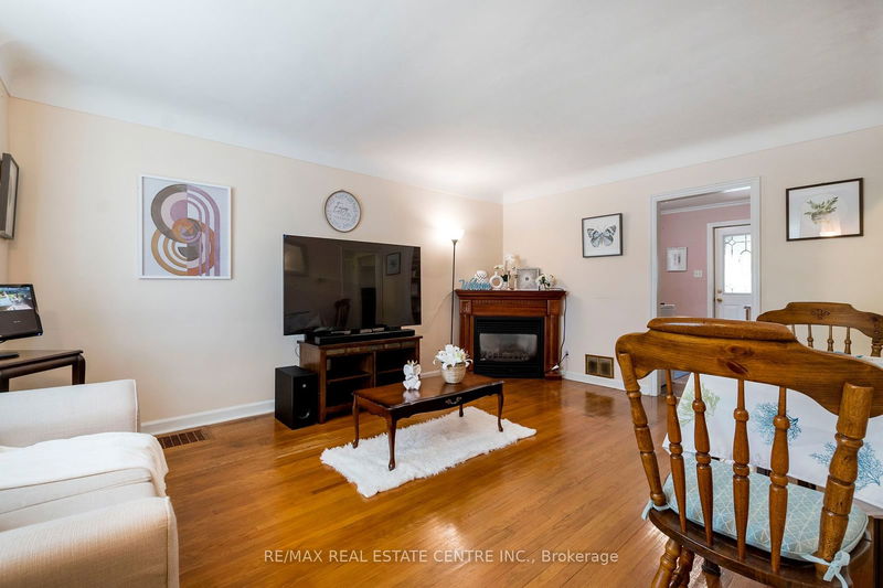 204 Parkdale Ave S Hamilton, L8K 3P6 | Image 6