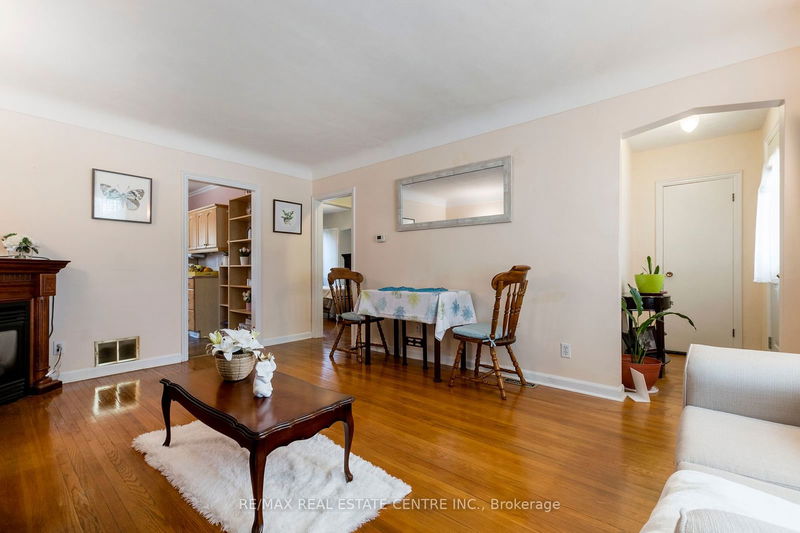 204 Parkdale Ave S Hamilton, L8K 3P6 | Image 7