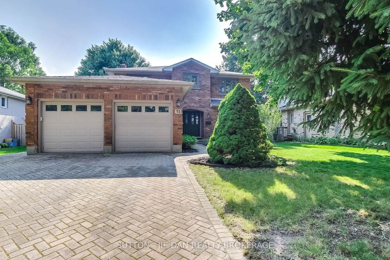 home for sale on 35 Nanette Crescent