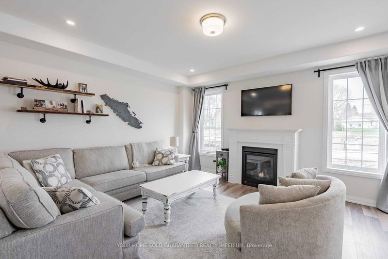 21 Corbett St, Port Hope, L1A 0E4 | Image 3