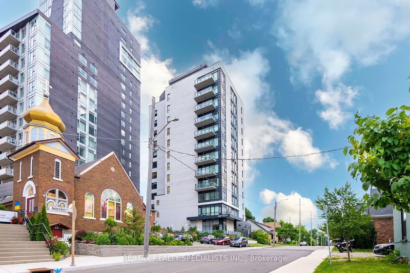 home for sale on 704-158 King Street N