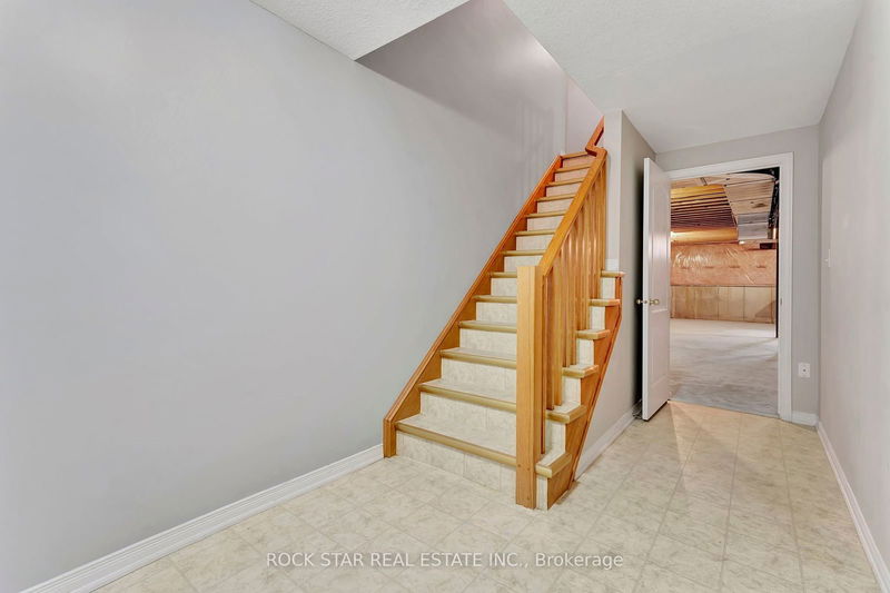  28 - 212 Stonehenge Dr  Hamilton, L9K 1N5 | Image 19