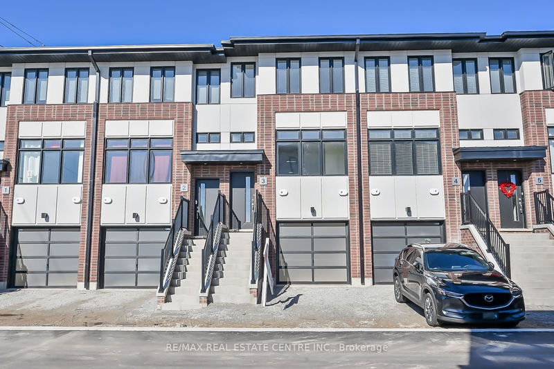 home for lease on 3-527 Shaver Road