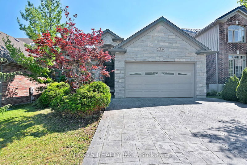 home for sale on 1906 Beaverbrook Avenue