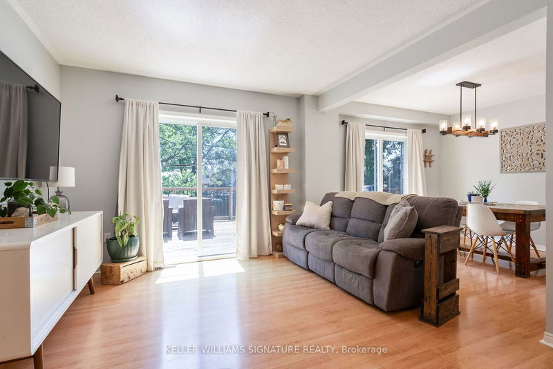 home for sale on 27 Stoneybrook Crescent