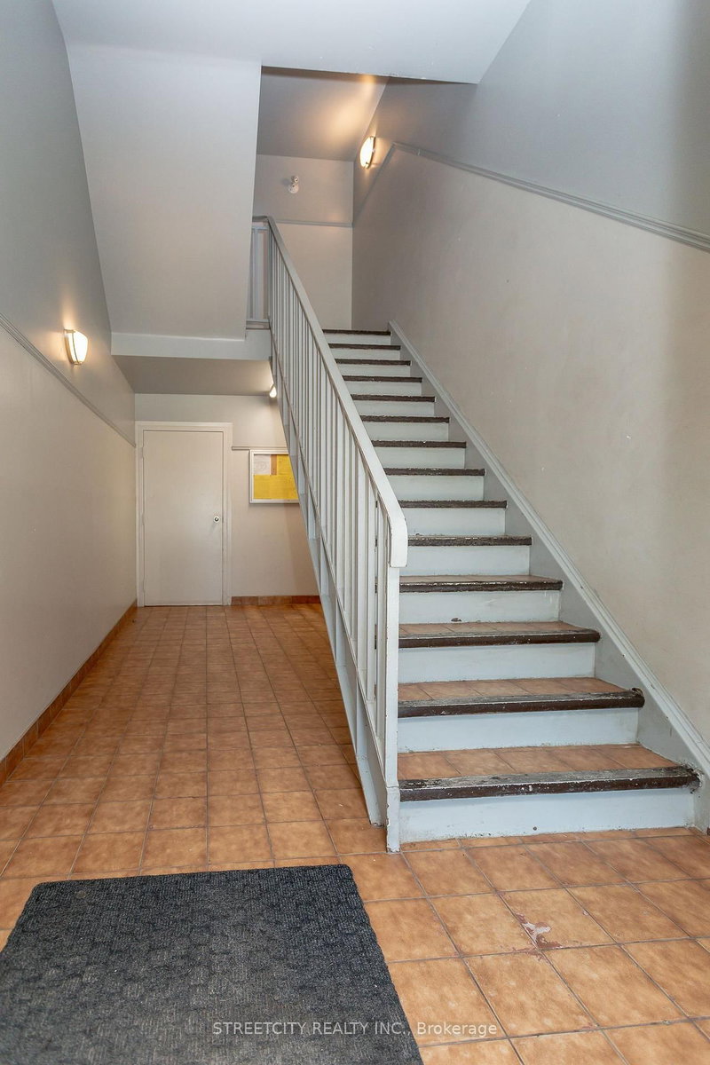 97 - 1096 Jalna Blvd N, London South, N6E 3B8 | Image 3