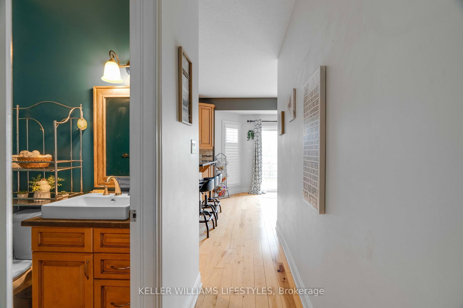 Listing Image 14